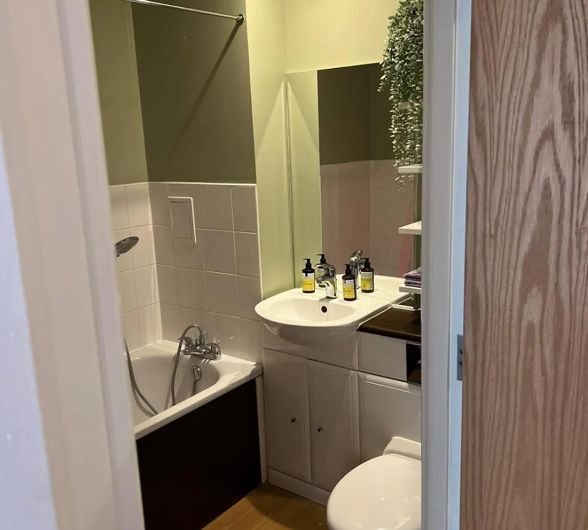 Artistic Apartment London